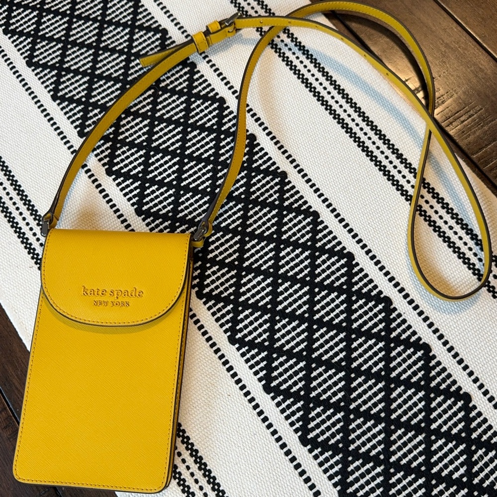 Kate Spade ♠️ Saffiano Leather Crossbody Bag